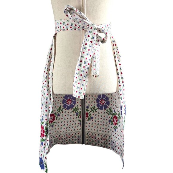 Vintage Half Apron Womens Red Blue Floral Waist Tie Housewife Kitchen Country - Picture 4 of 11